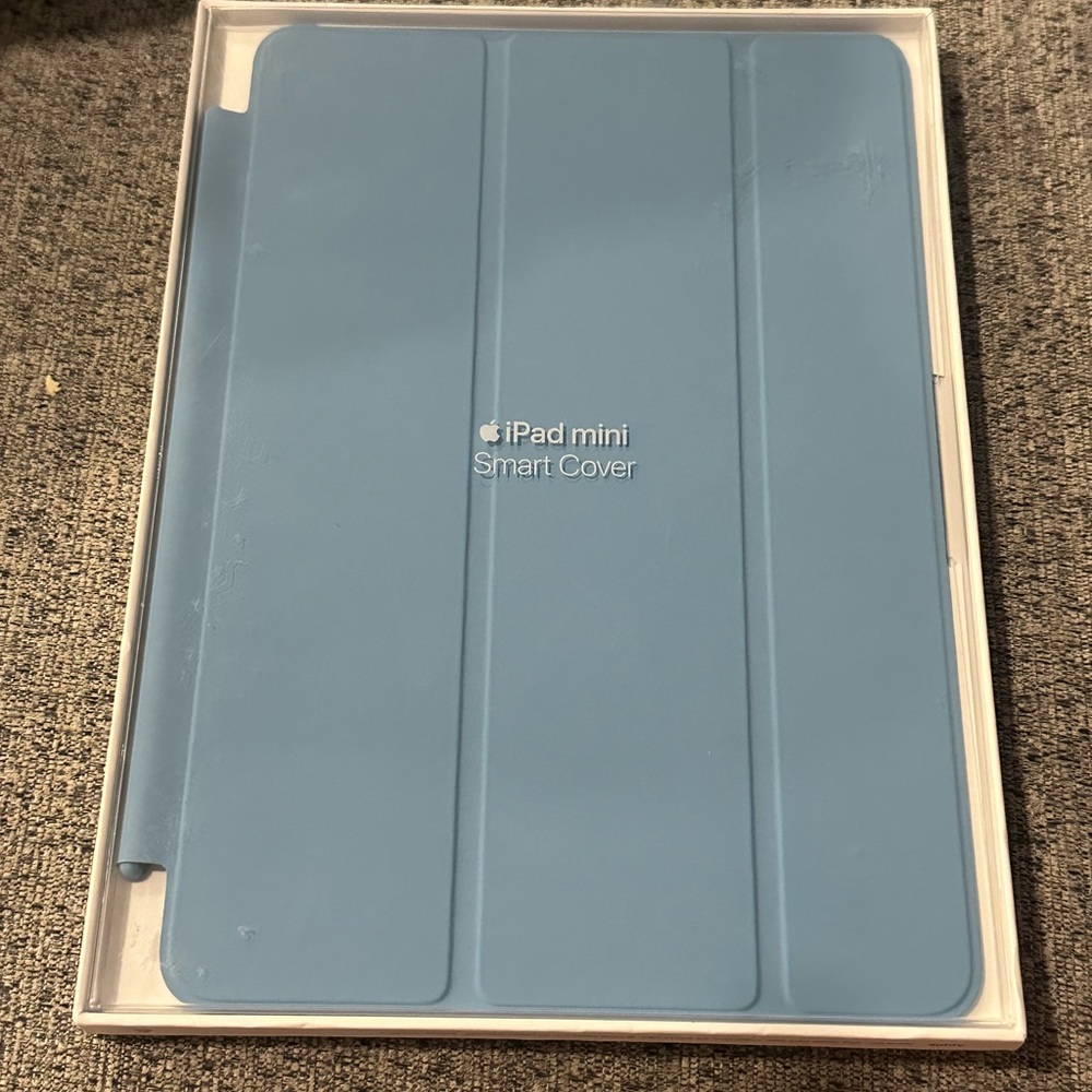 Apple Smart Cover Ipad Mini 5th generation (2019 model)- Light Blue NEW